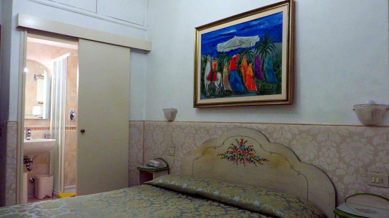 Hotel San Salvador Basic & Local 2 Stars Hotel Venesia Bagian luar foto